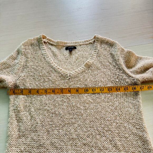 Long sleeve Cream knit sweater with sequin detailing - size medium - Picture 4 of 6